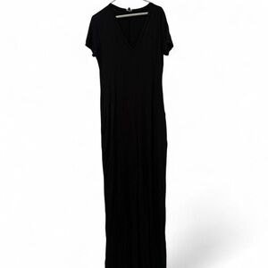 Black V-Neck Short Sleeve Jumpsuit